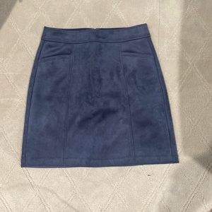 Loft suede like skirt